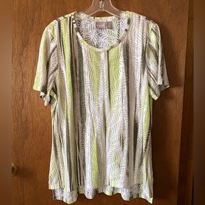 $10 SUMMER SALE Chico’s Short Sleeve Top